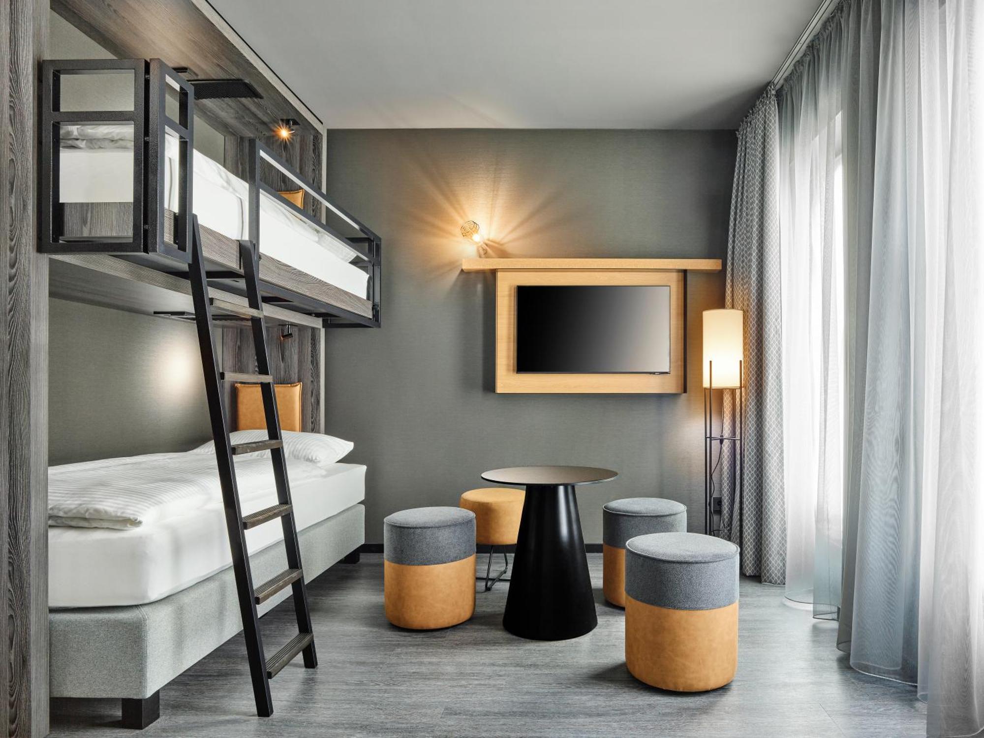 H2 Hotel Saarbruecken Exterior photo